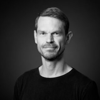 Svend Brinkmann 300x300 sort hvid