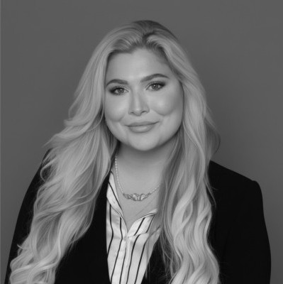 Olivia R. Lindersen
